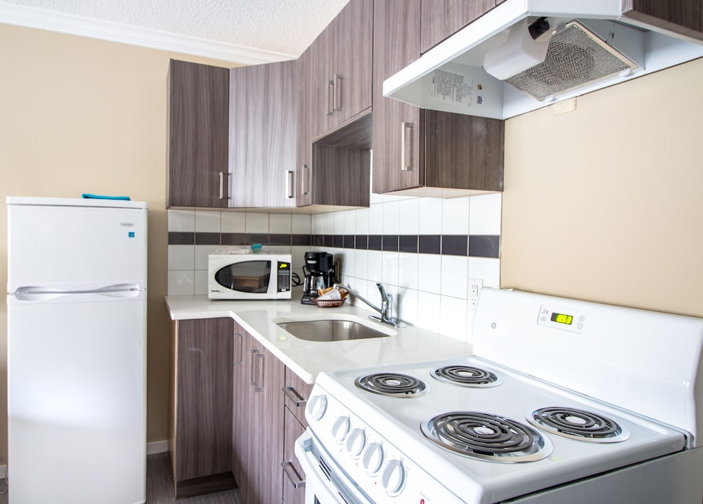 Superior Double Room, 2 Double Beds, Kitchen photo 2