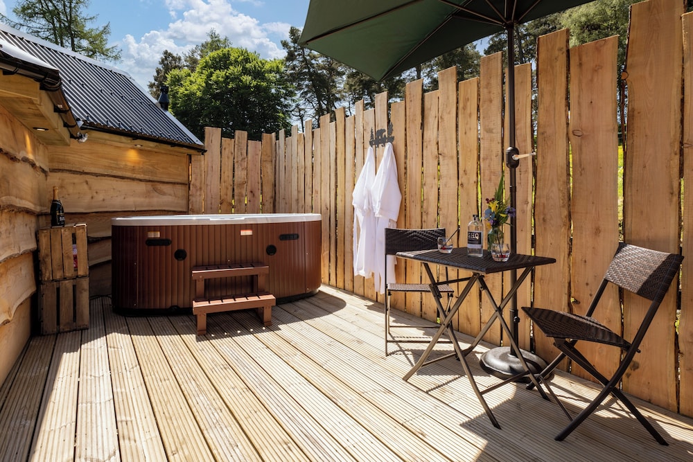 Luxury Cabin, 1 Bedroom (The Wee Bears Den) photo 3