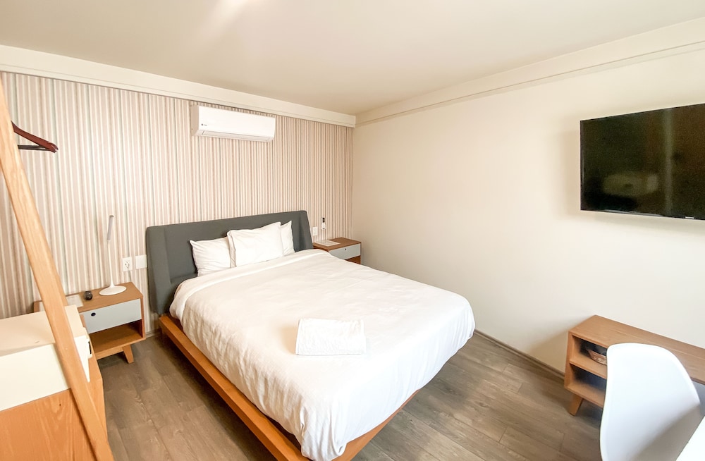 Double Room - Photo 8