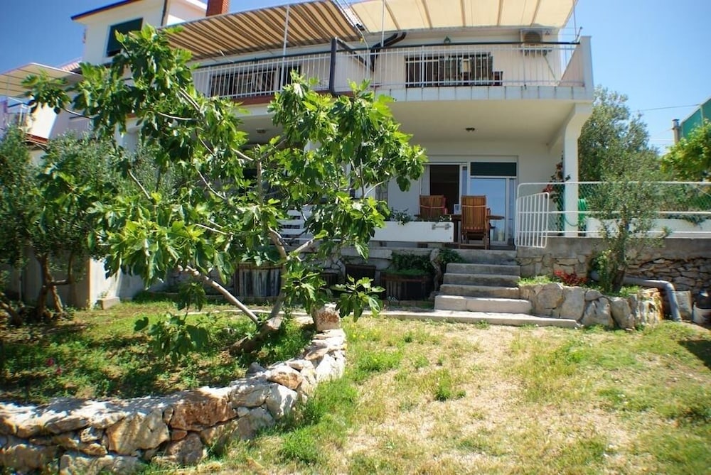 Apartment (MuVil - 100 m from the sea - A1(2+2) ) photo 1
