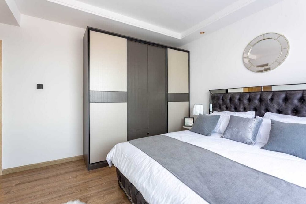 Business Apartment