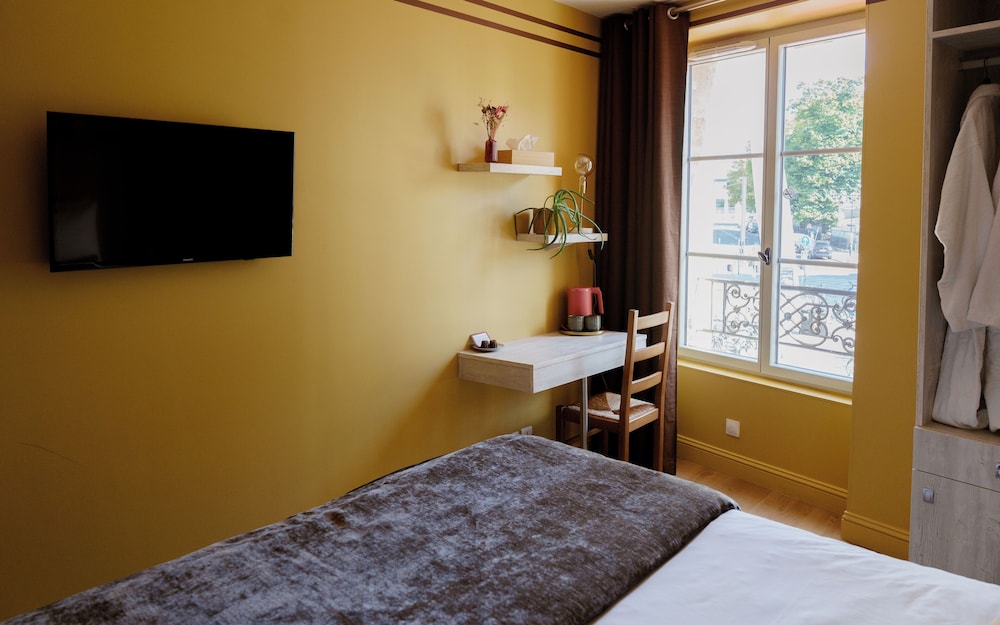 Standard Room, City View photo 3