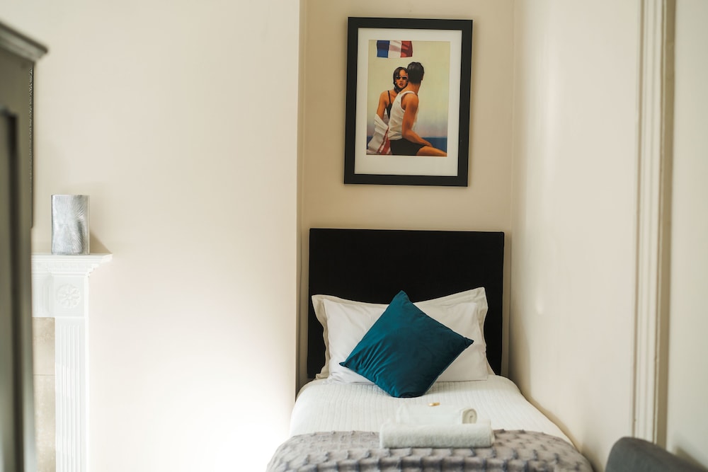 Single Room photo 3