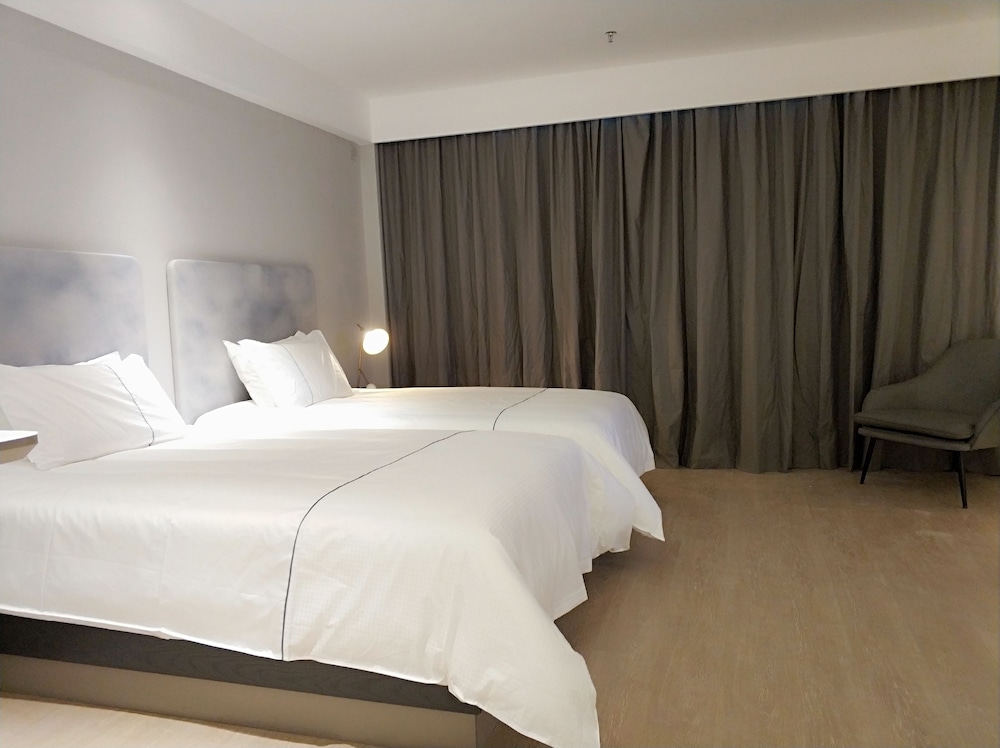 Business Twin Room (B) photo 2
