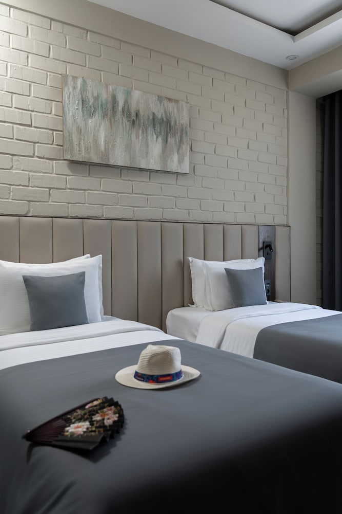 Classic Double or Twin Room - Photo 2