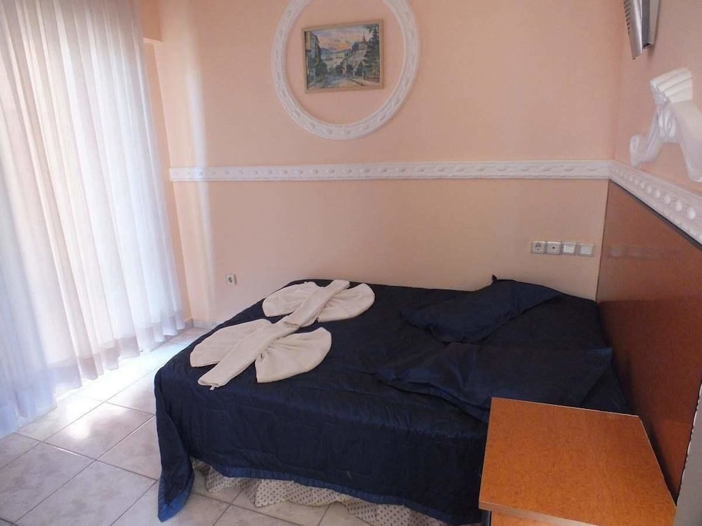 Family Apartment, 1 Double Bed, Accessible, Smoking photo 1