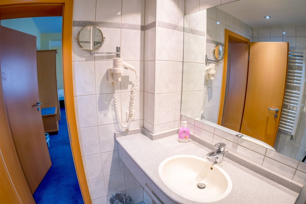 Standard Single Room photo 3