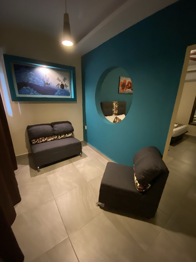 Basic Double Room, 2 Queen Beds, Accessible, Garden View photo 1