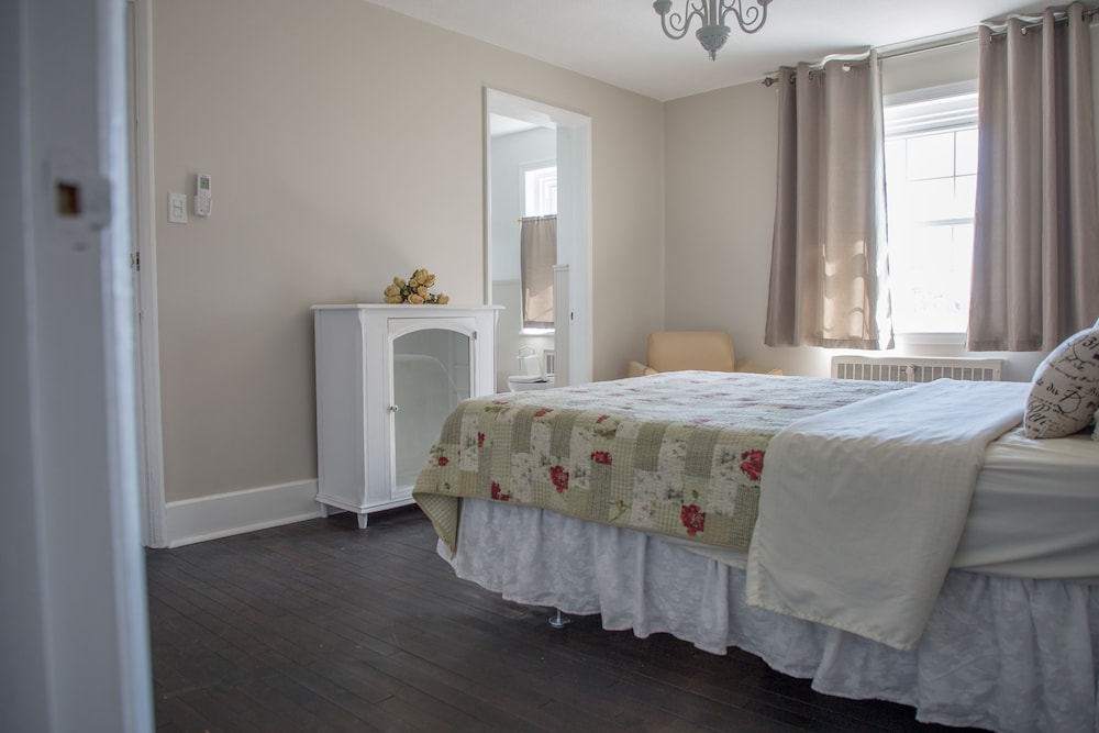 Deluxe Double Room, 1 Queen Bed, Kitchen