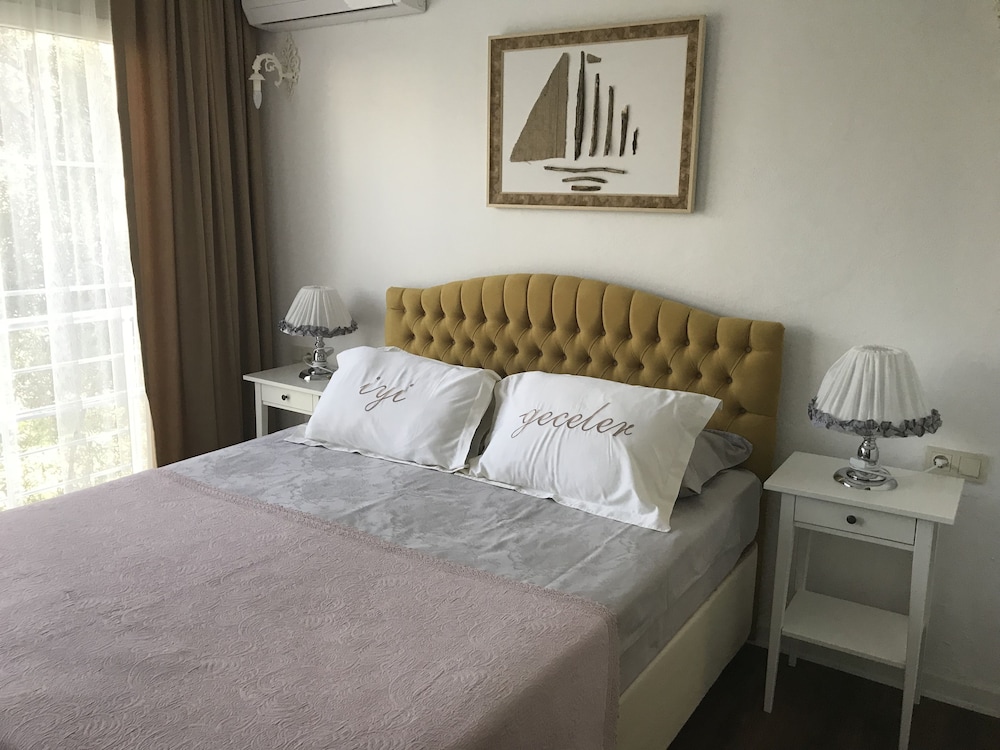 Deluxe Triple Room, Non Smoking photo 1