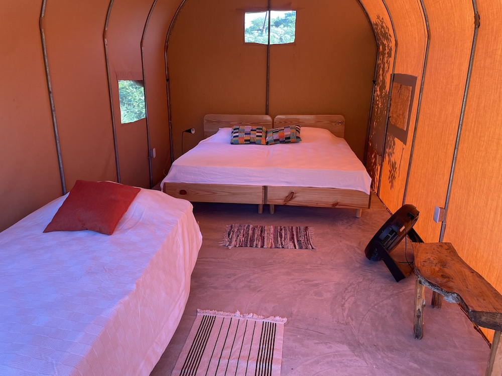Basic Tent photo 2
