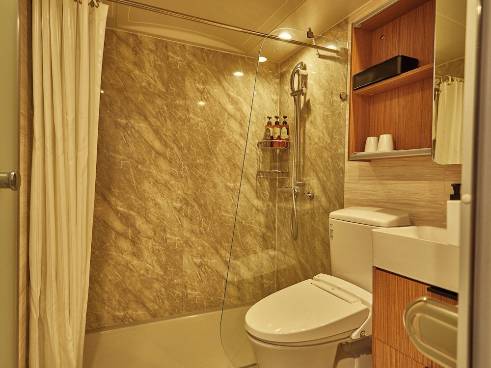 Twin Room - Photo 9