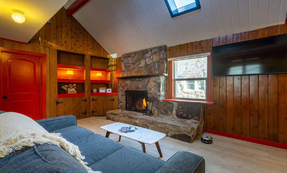 Executive Cabin, 2 Bedrooms, Hot Tub