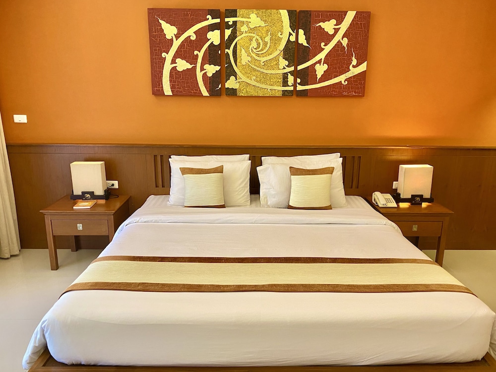 Deluxe Double Room - Photo 9