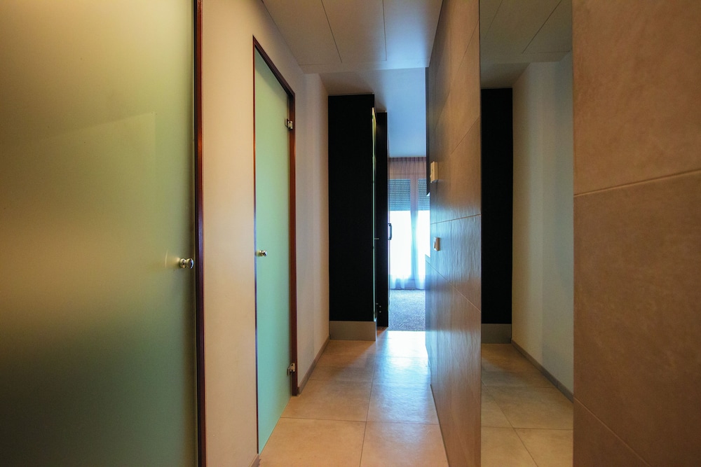 Apartment, Multiple Beds, Kitchen - Photo 3