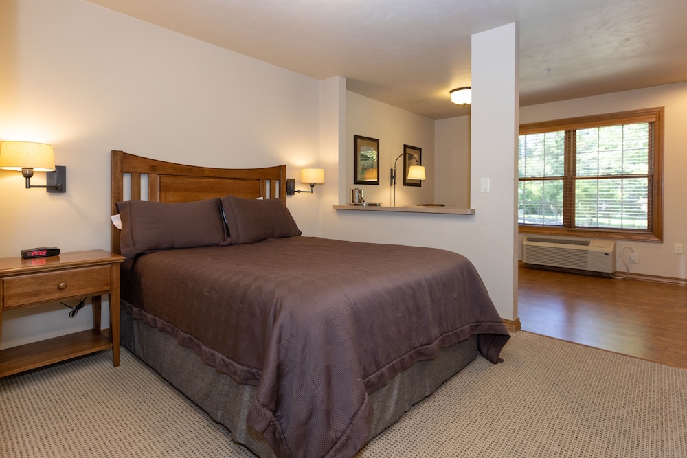 Trailside Studio Suite photo 1