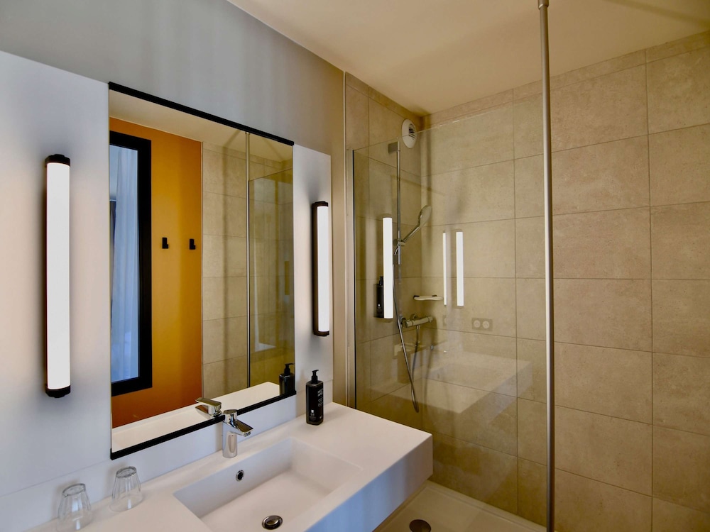 Duplex - Photo 4