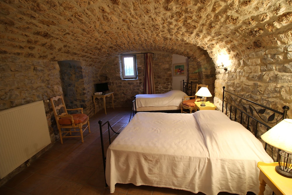 Triple Room (4) - Photo 2