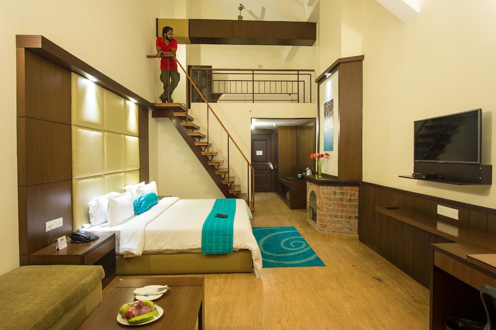 Premier Attic Room photo 3