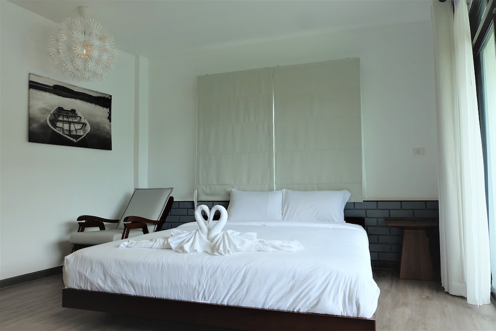 Standard Room - Photo 9