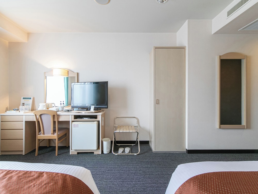 Twin Room, Non Smoking, Corner photo 3