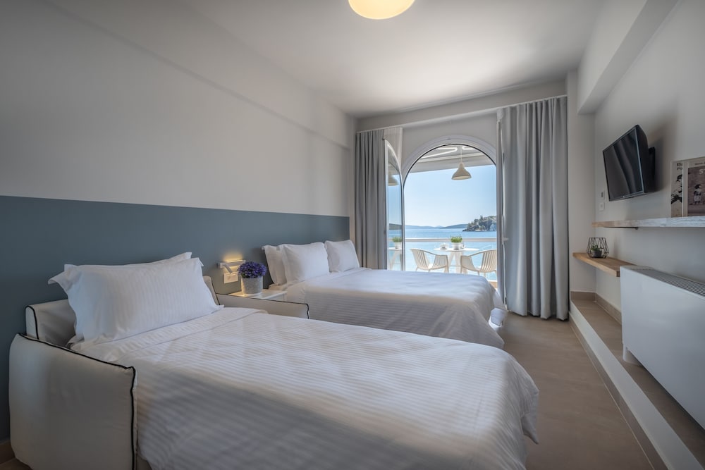 Standard Apartment, 2 Bedrooms, Balcony, Sea View photo 3