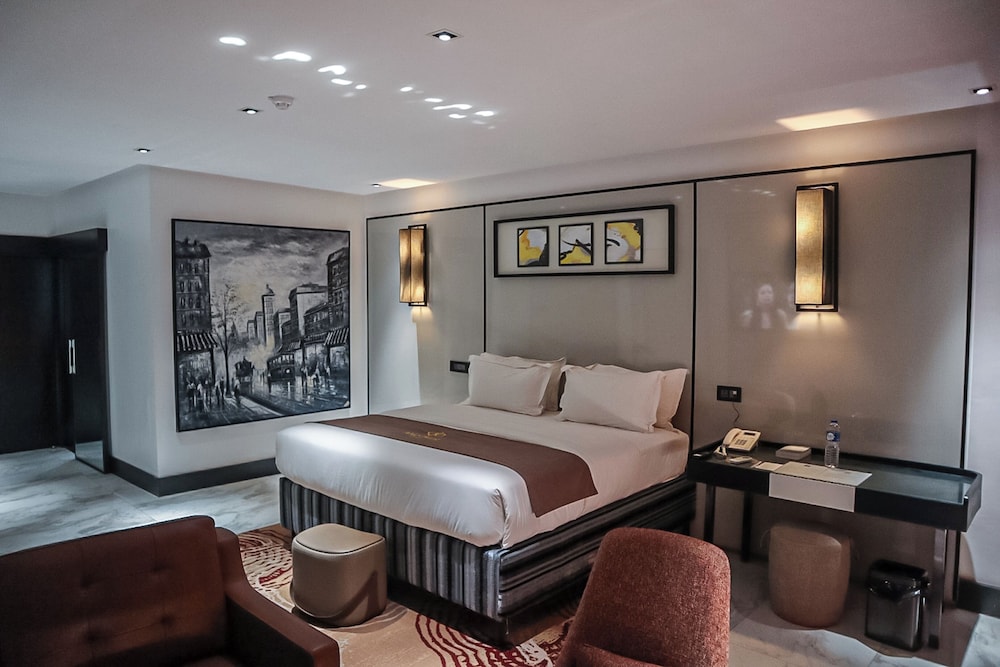 Superior Room, Balcony, City View
