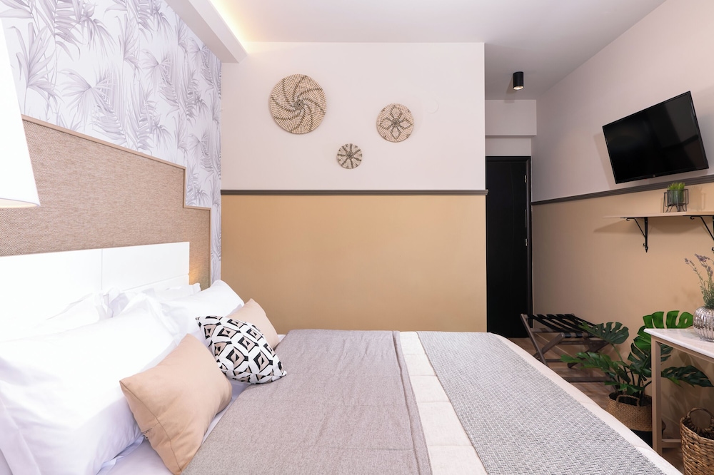 Economy Double Room - Photo 3