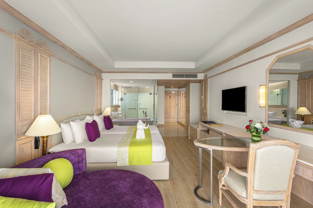Two Bedroom Regency Suite - Modern Style thumbnail 5