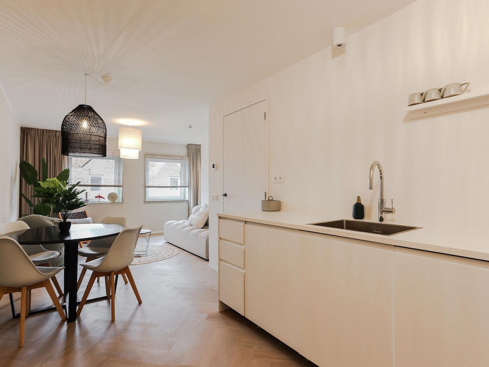 Apartment photo 3