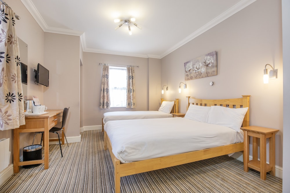 Family Triple Room - Photo 1