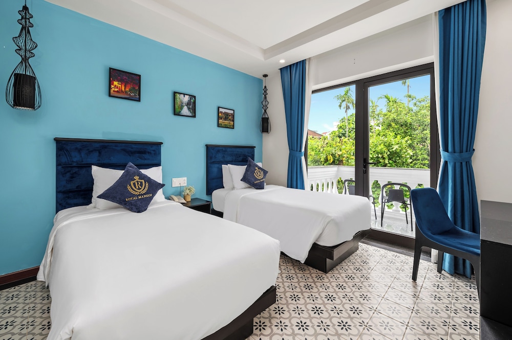 Deluxe Room, Multiple Beds, Garden View