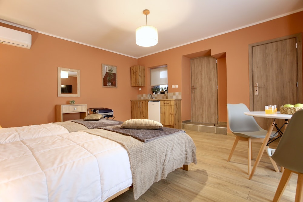 Standard Double or Twin Room photo 2