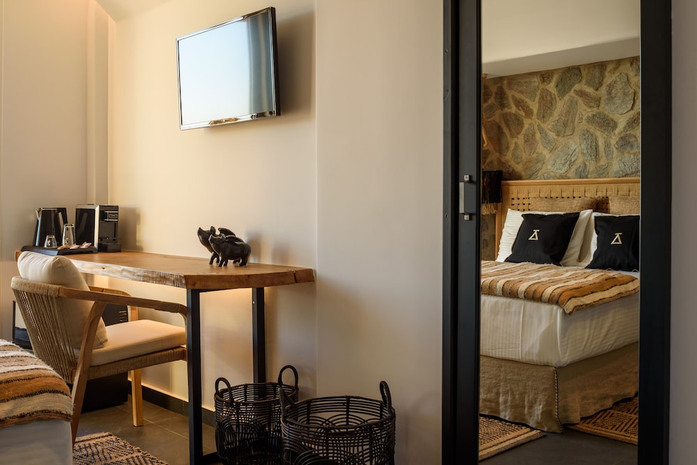 Superior Double Room, Hot Tub - Photo 15
