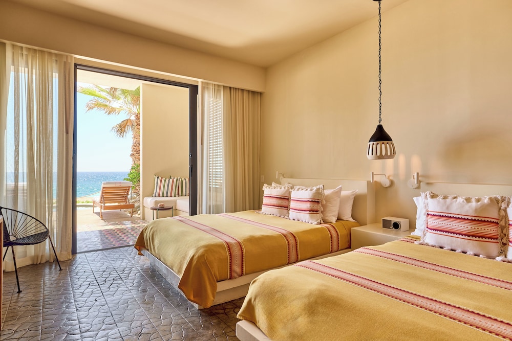 Room, 2 Queen Beds, Ocean View (Plunge Pool)