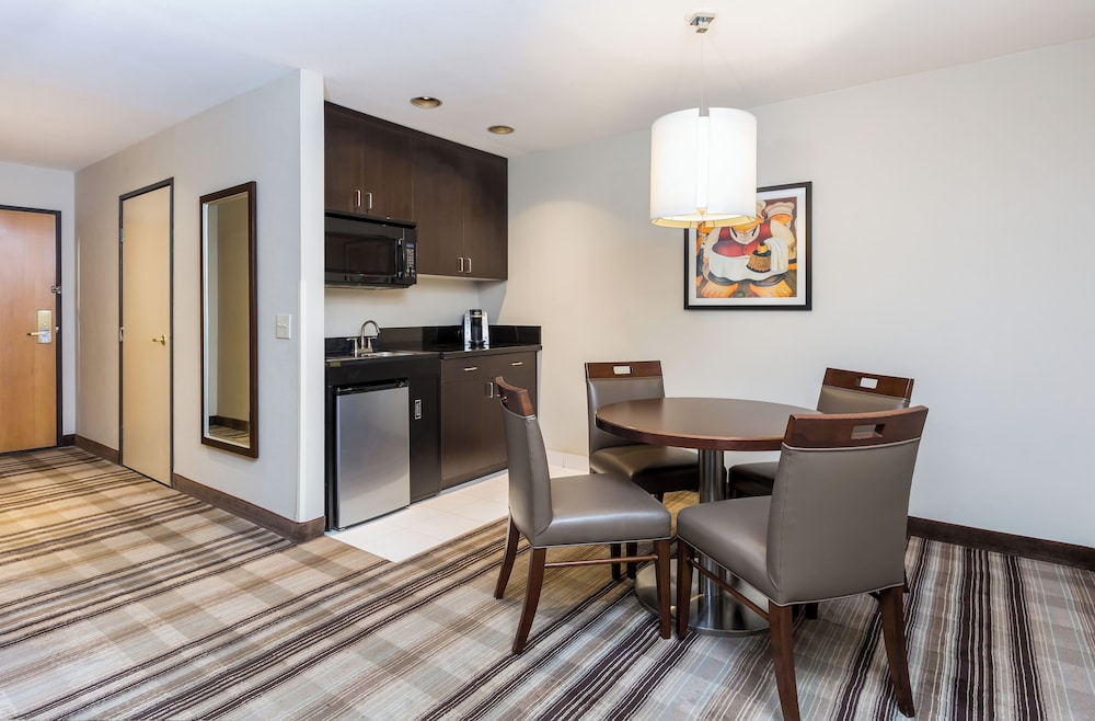 Suite, Multiple Beds
