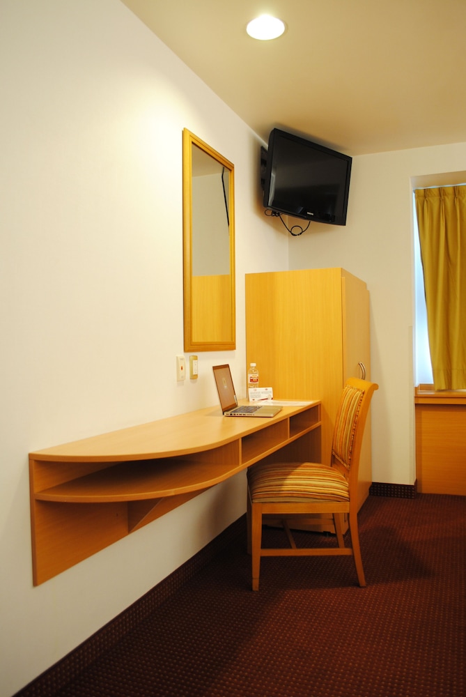 Standard Double Room, 2 Queen Beds photo 2