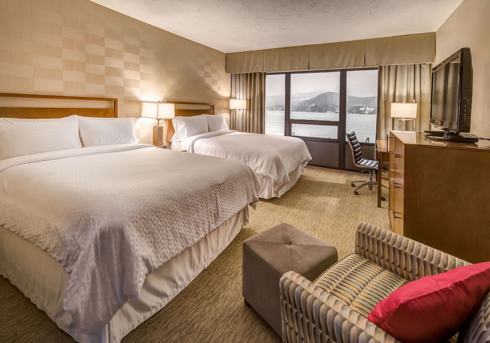 Room, 2 Queen Beds, Sea View - Photo 3