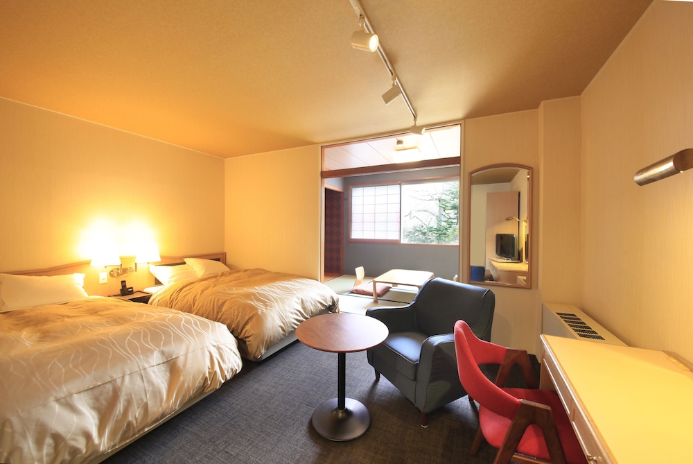 Japanese and European Style photo 2