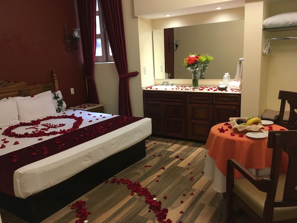 Standard Room - Photo 1