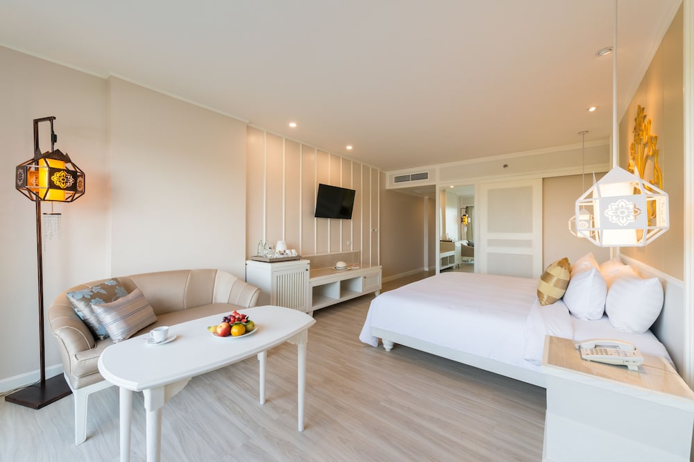 Deluxe Double Room, Garden View - Photo 6