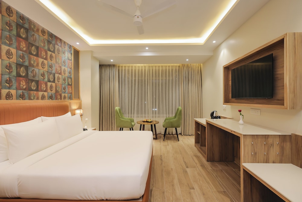 Premium Double Room, City View