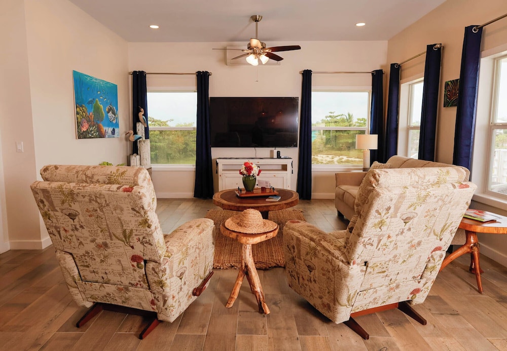 2 Bedroom Home (not on beach) photo 3