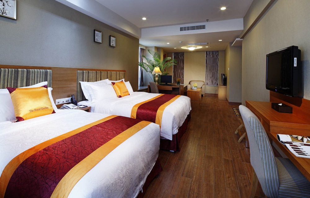Deluxe Suite - Photo 3