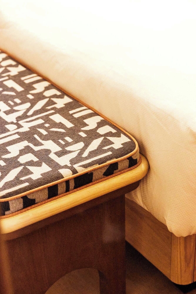 Room, 2 Double Beds (Groovy Two Doubles) - Photo 3
