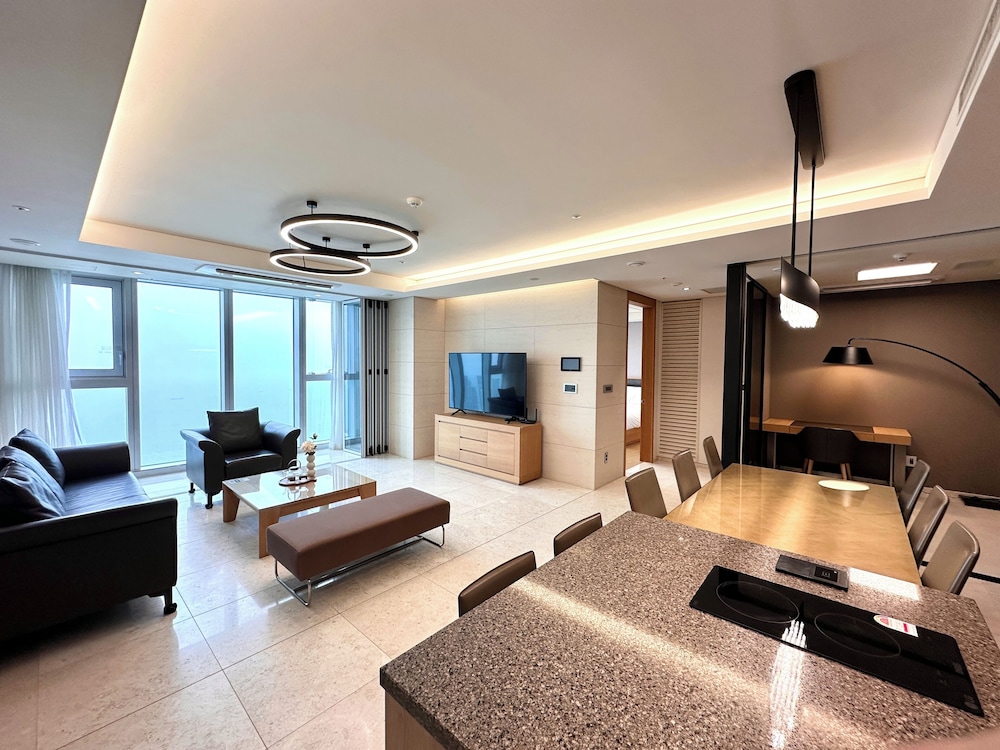 The Vine Ocean Suite