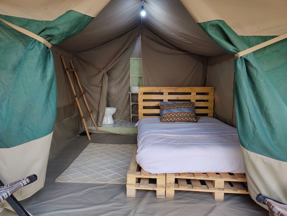 Self Contained Tent photo 1