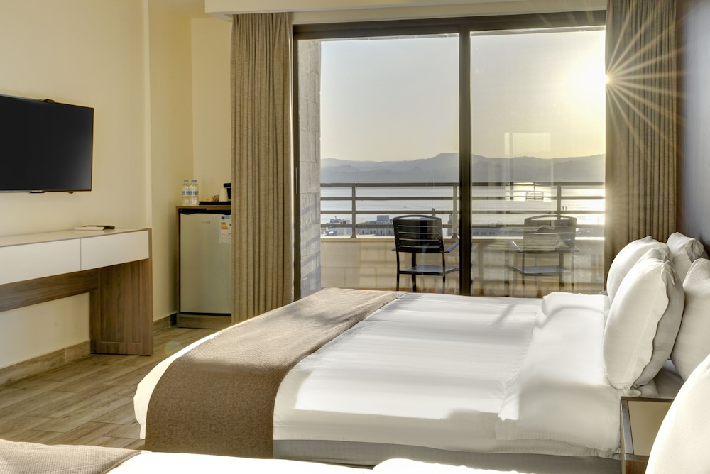 Deluxe Triple Room - Photo 1