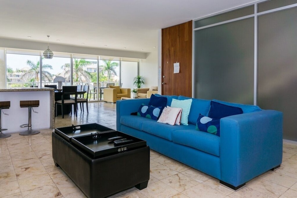 Condo, 2 Bedrooms