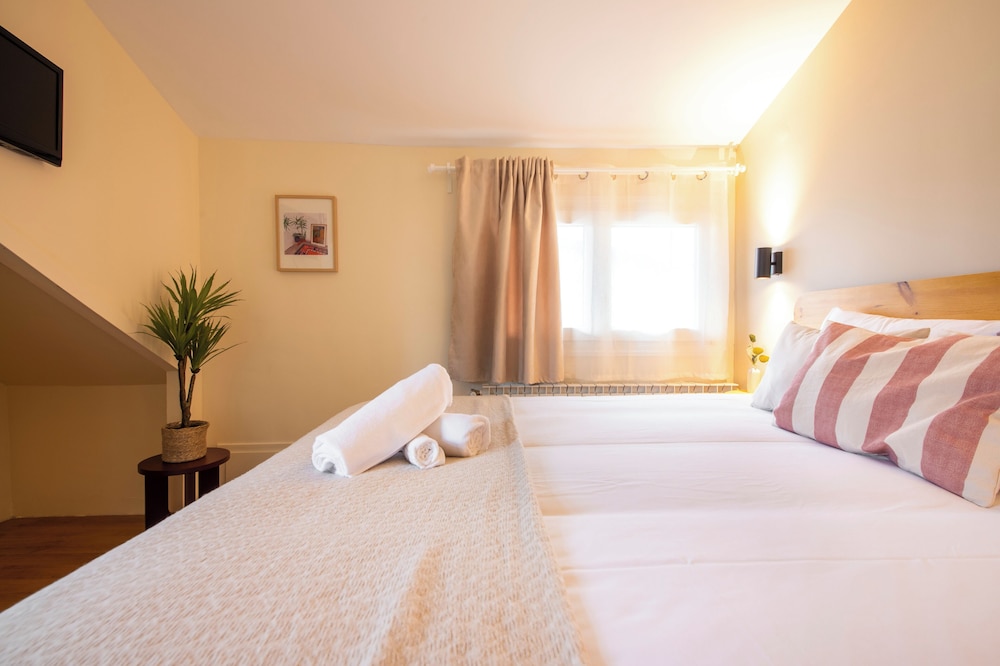 Standard Double Room, Garden View photo 3